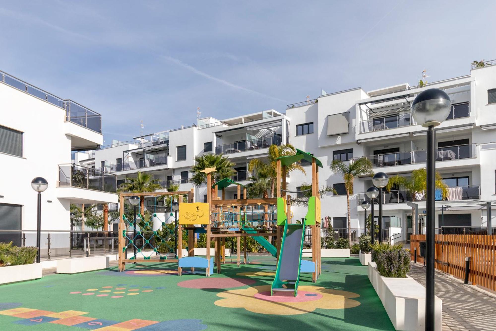 Rentitspain Apartamento En Aguacate A Minutos Del Golf โมตริล ภายนอก รูปภาพ